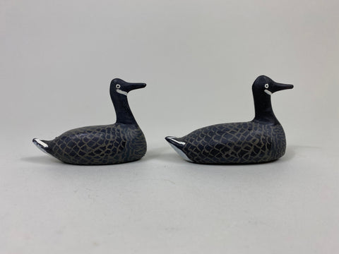 2 Huck Brown Miniature Canada Geese (#P198)