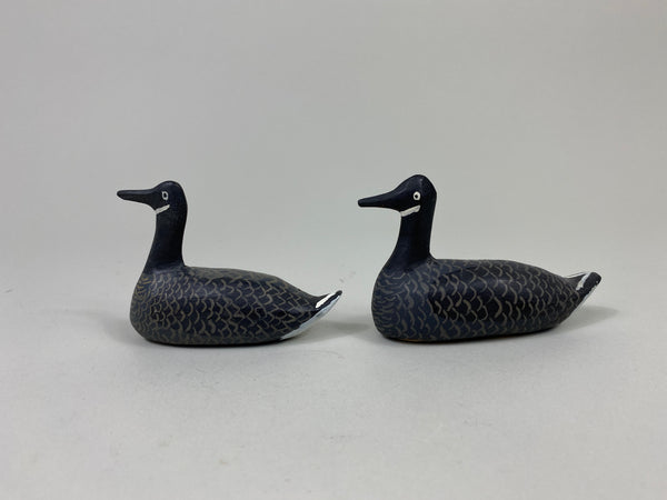 2 Huck Brown Miniature Canada Geese (#P198)