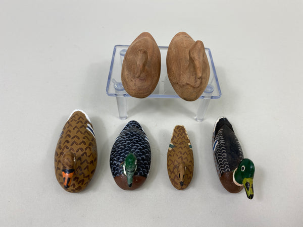 6 Miniature Huck Brown Duck Carvings (#P209)