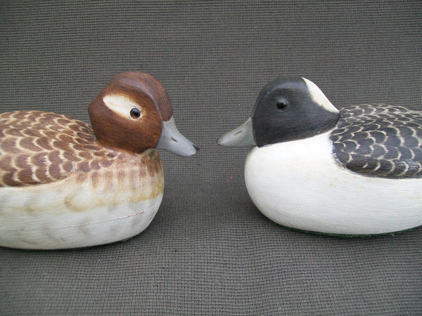 Fred Destri 1/3 size Bufflehead Pair, Raised Wings (#2662)
