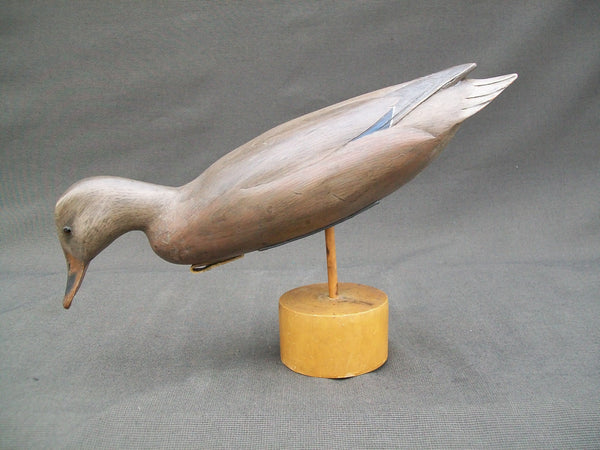 Ron Sabatini Mallard Hen, Drinking position