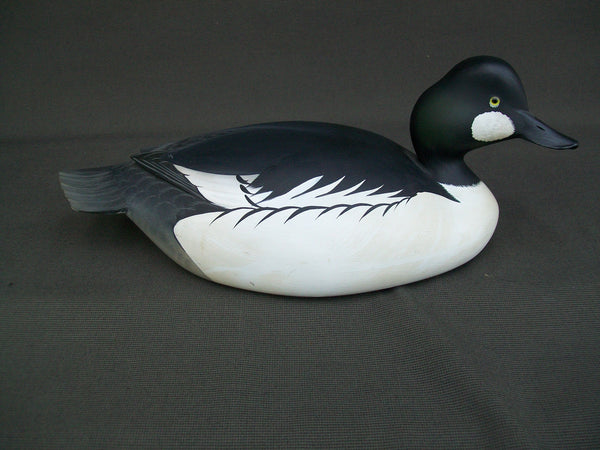 George Strunk Barrows Golden Eye.  Original Paint, Weight and Rigging Strap  (#2873)