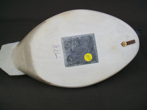 George Strunk Barrows Golden Eye.  Original Paint, Weight and Rigging Strap  (#2873)