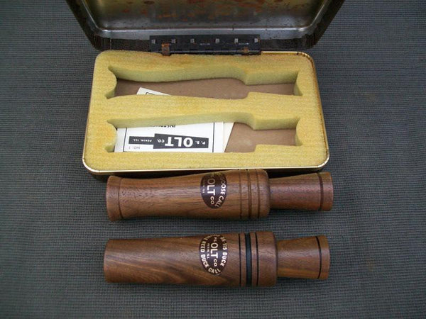PS Olt Goose & Duck Call in Original Display Case.  Model 800 Goose Call, DR-115 Double Reed Duck Call