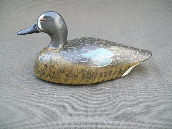 Working Canadian Blue Wing Teal with lead weight and rigging hook