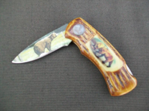Decorative lock blade pocket knife
