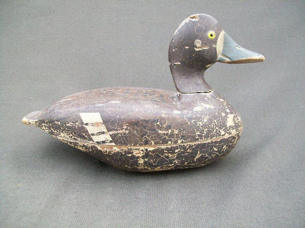 Illinois River Blue Bill Hen 1900’s Original Paint.  (#1421)