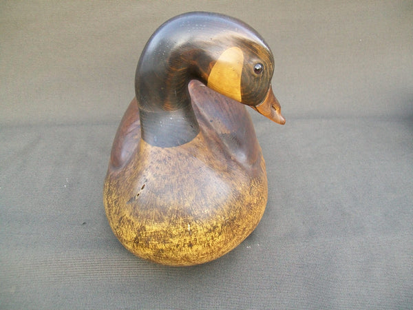 Tom Taber Canada Goose, Turned Head, Stamped on Bottom.   (#3033)