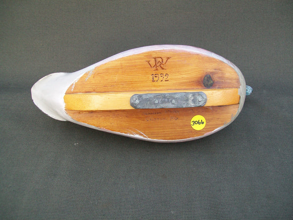 Widgeon Hen, raised wings, weighted keel- Woodson Roddy, Clinton, MO