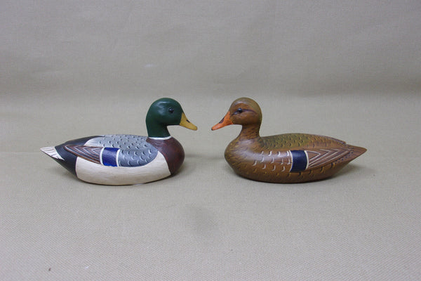 Bud Hinck Miniature Pair of Mallards, Raised Wings   (#3410)