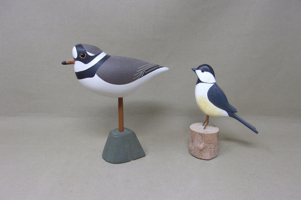 Lot of 2 Contemporary Carvings (#4980)