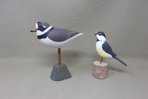 Lot of 2 Contemporary Carvings (#4980)