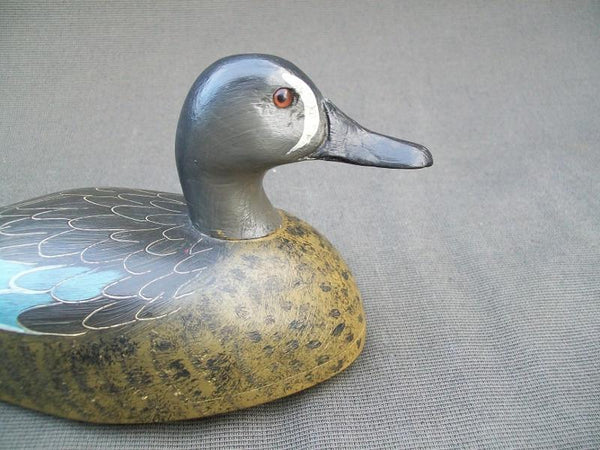 Working Canadian Blue Wing Teal with lead weight and rigging hook