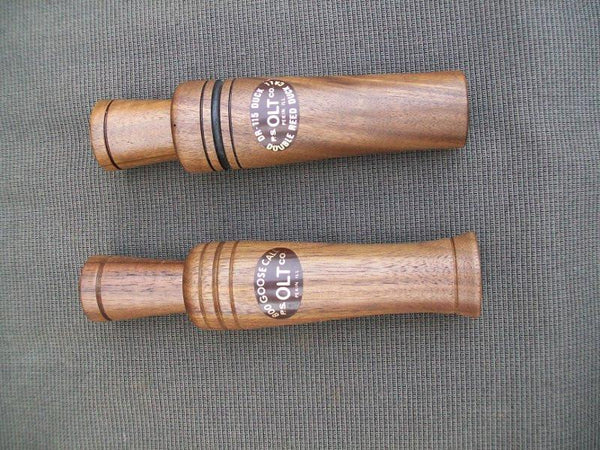PS Olt Goose & Duck Call in Original Display Case.  Model 800 Goose Call, DR-115 Double Reed Duck Call