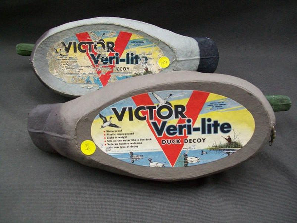 Victor Veri-Lite Paper Mache Mallards Pair with Paper Label