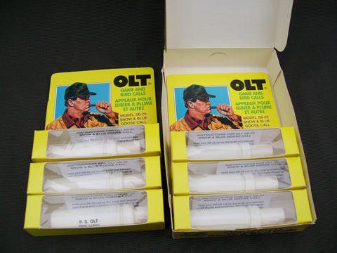 Olt Model SB-29 Snow & Blue Goose Calls - 6 in Original Display Case (F27)