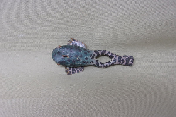 Spear Fishing- Frog with lead weight  (#Q91)